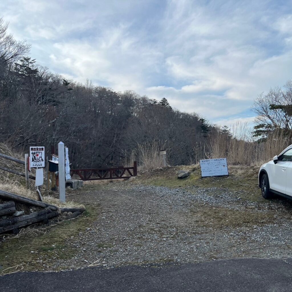 太尾登山口　駐車場