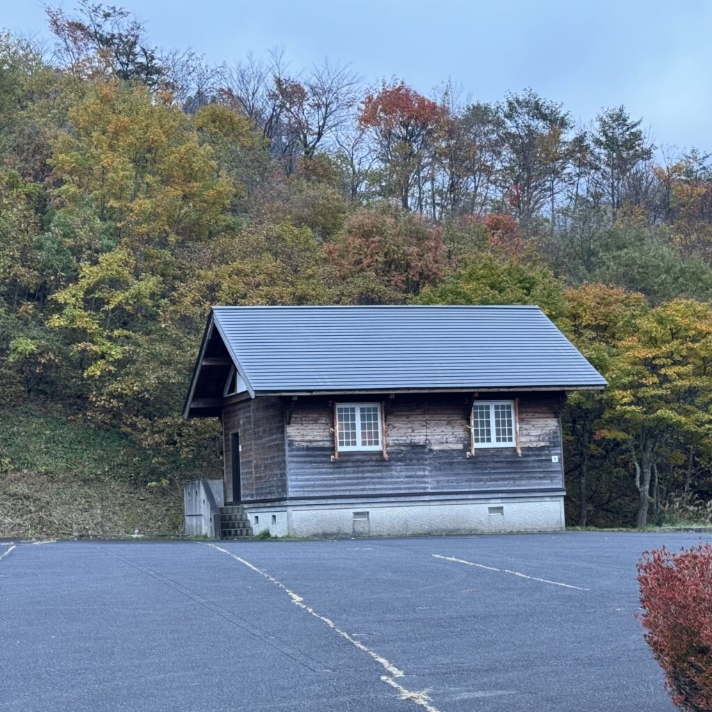 氷ノ越登山口のトイレ